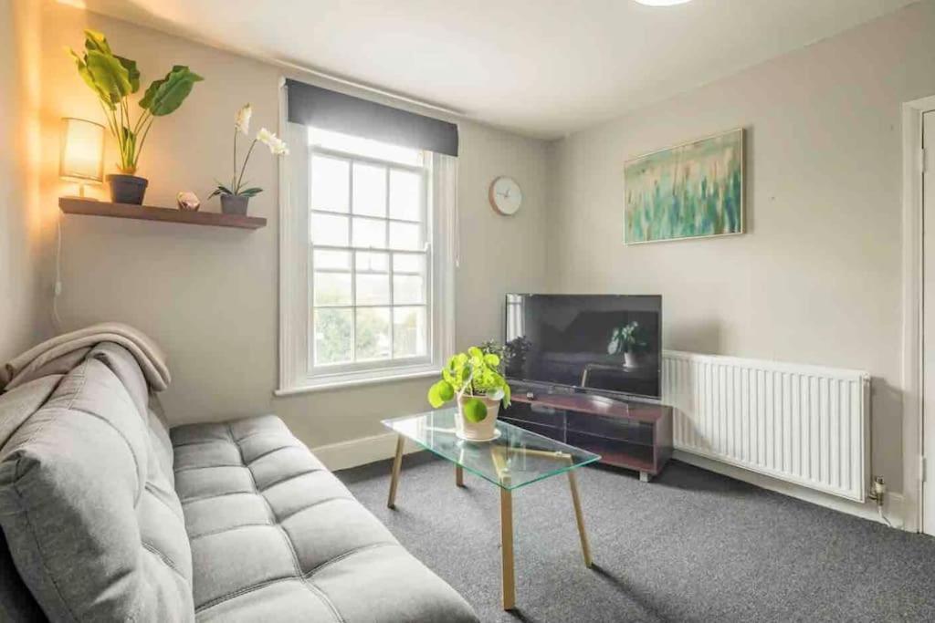 Cambridge 3 Bedroom Flat With Private Parking Kültér fotó